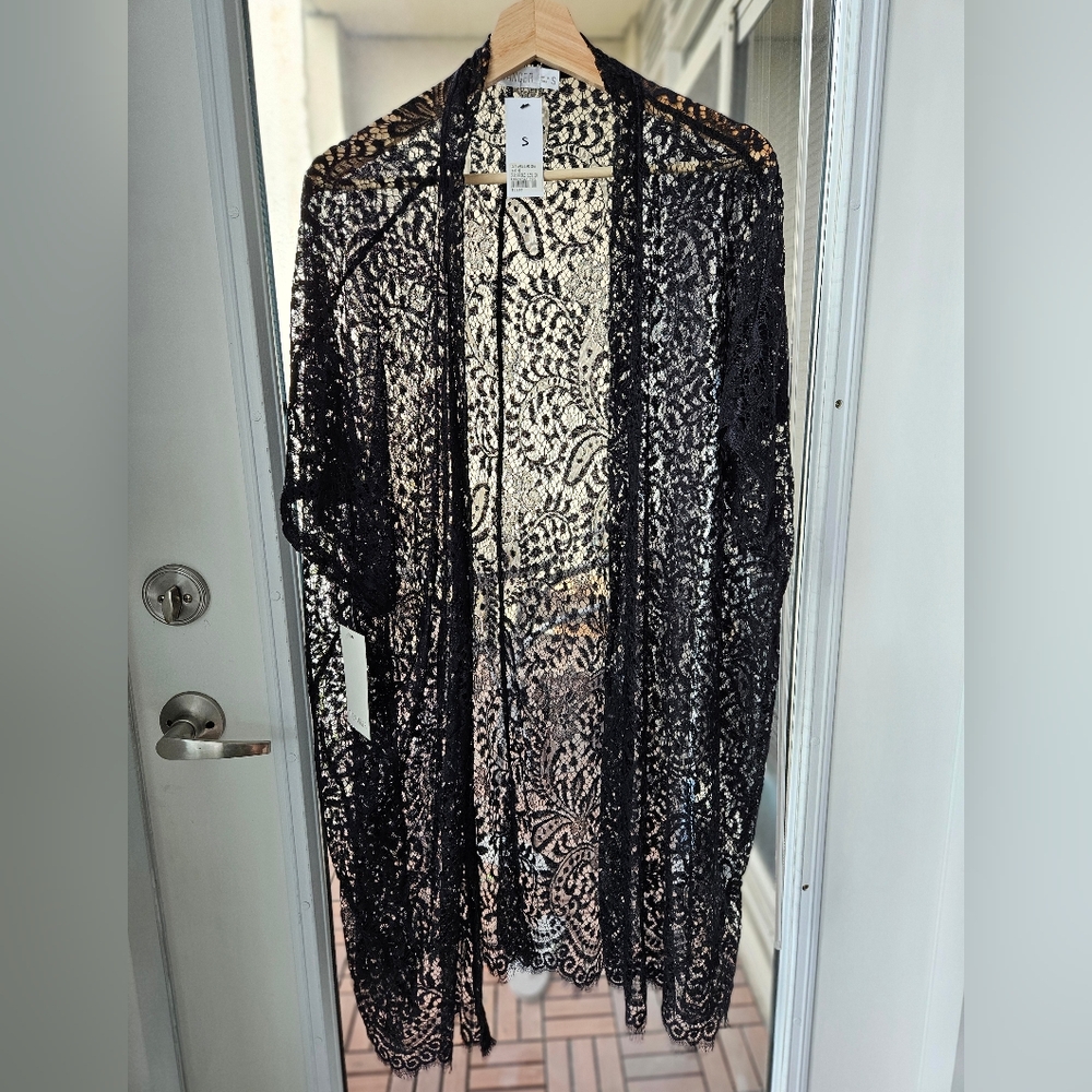 The Hanger | Black Lace Open Cardigan